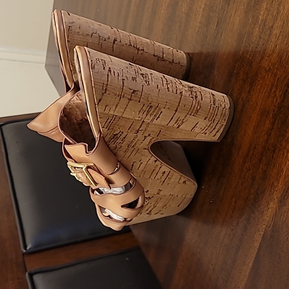 SAM EDELMAN HEELS - Picture 7 of 16